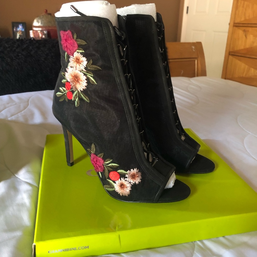 Gianni Bini Shoes